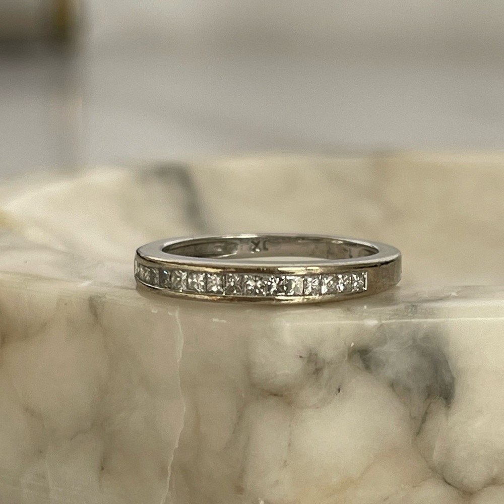 Solid 14K white gold diamond ring natural princess diamonds stacking band VTG - Picture 4 of 15